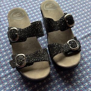 Dansko Black Textured Double-Buckle Clogs sz 7/37